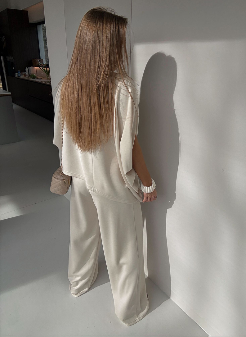 Komplet damski GEO jasnobeżowy