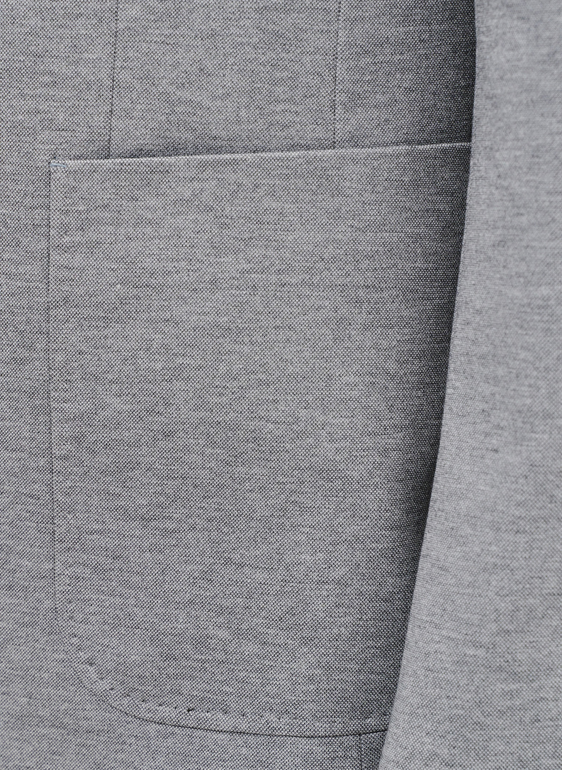 Jasnoszara marynarka z dzianiny