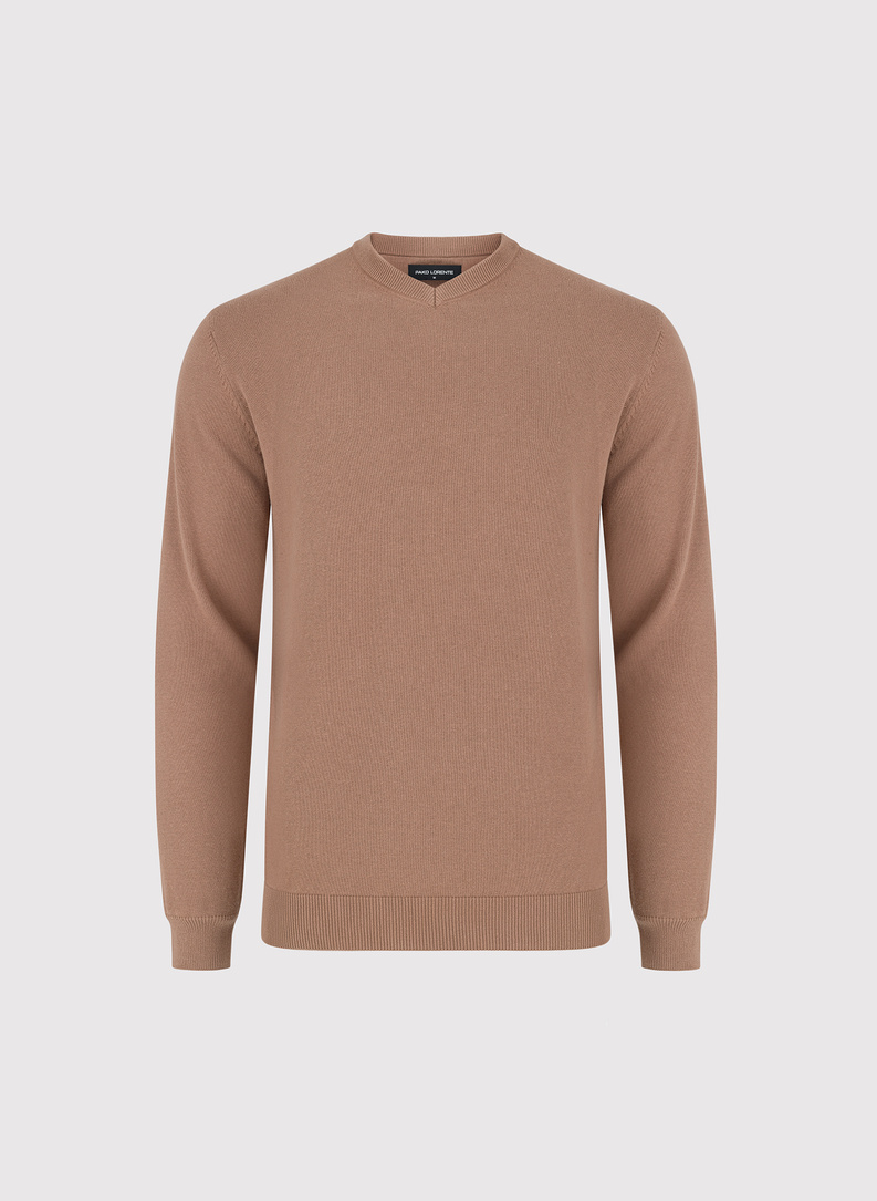 Kamelowy sweter męski w serek