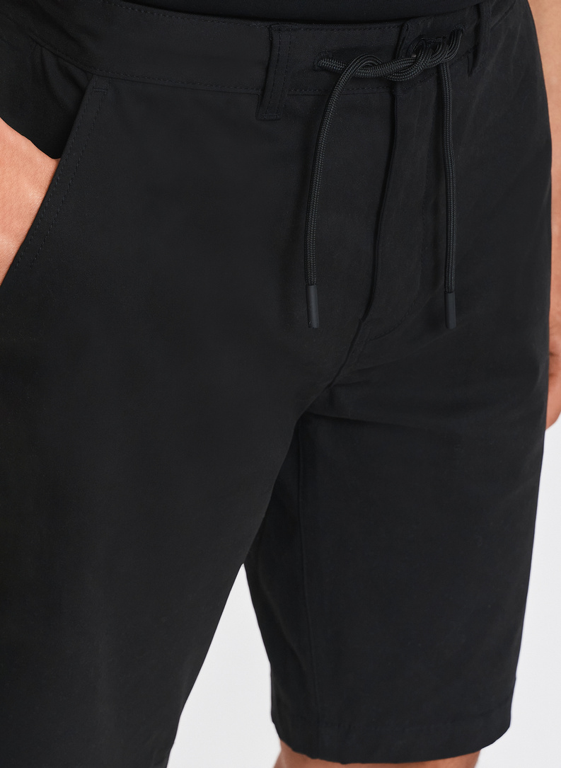 Czarne szorty męskie