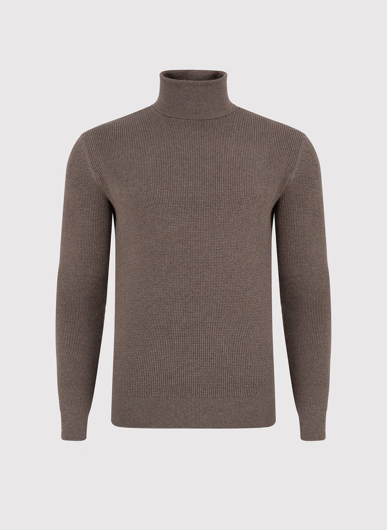 Męski golf w kolorze brązowym