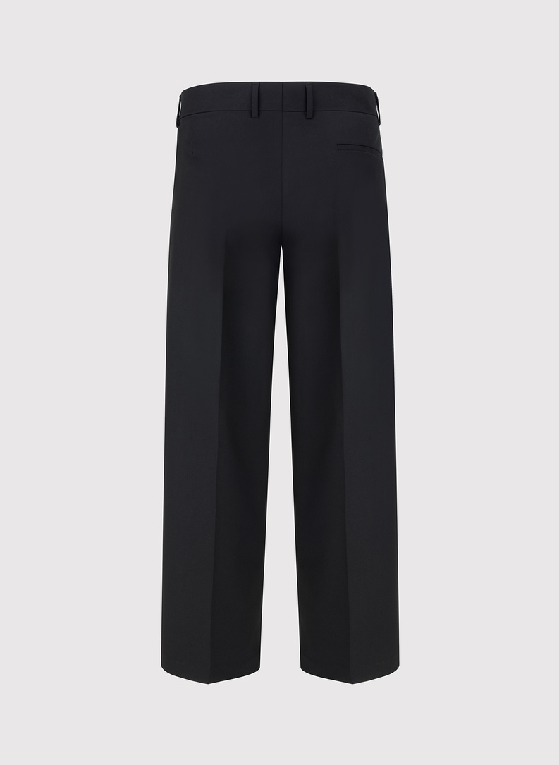 Czarne spodnie garniturowe oversize