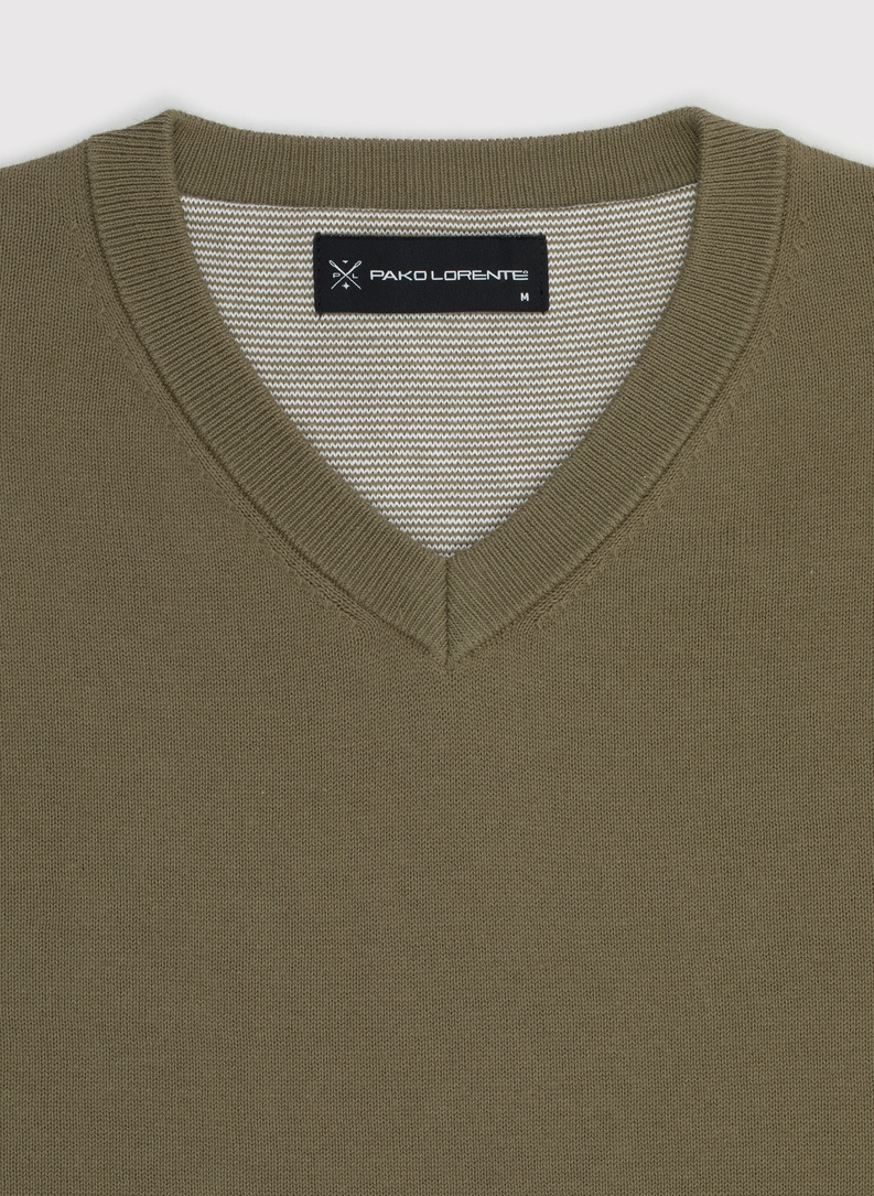 Zielony męski sweter w serek