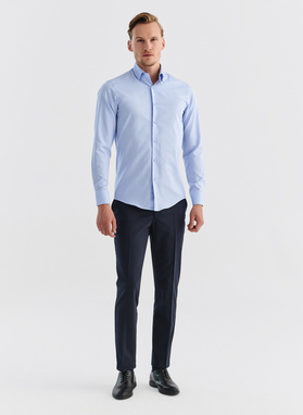 Gładka elegancka koszula męska w kolorze błękitnym