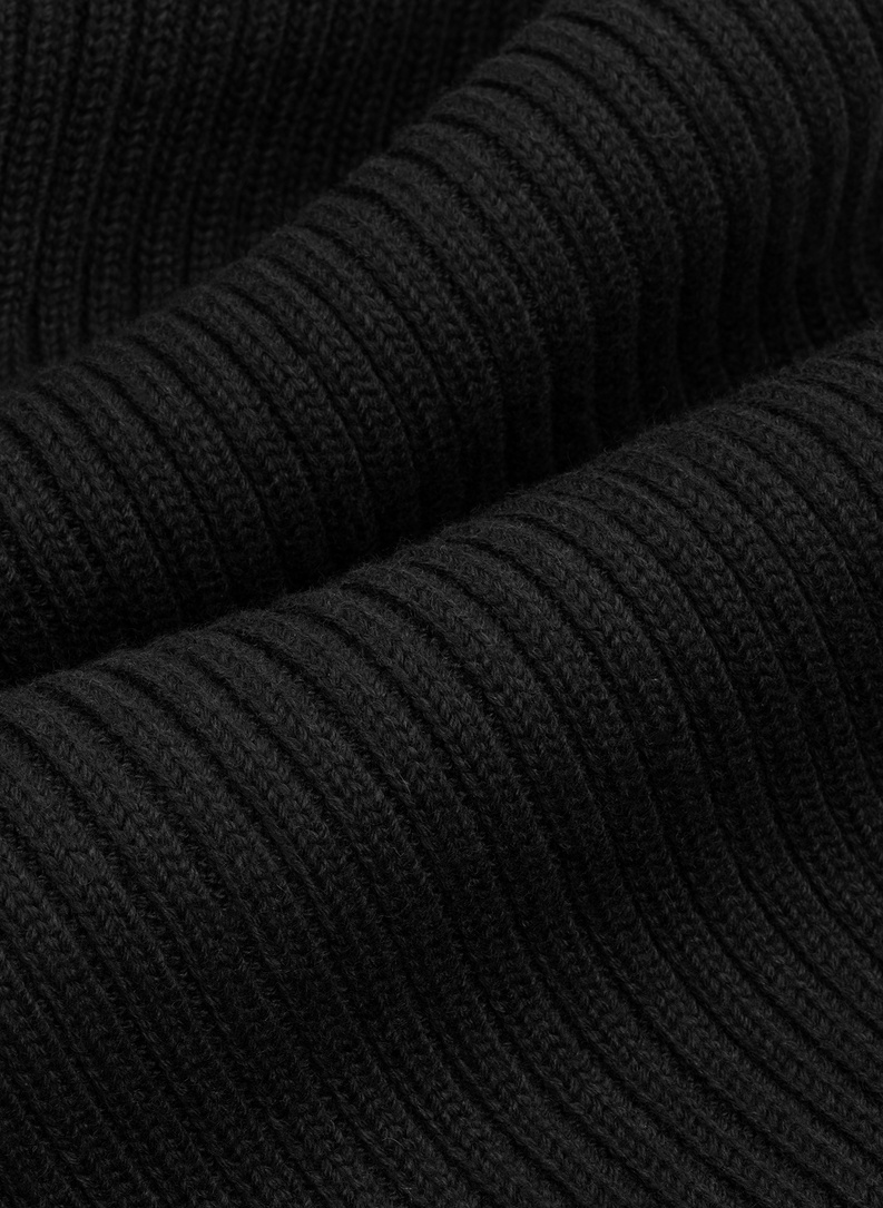 Szalik męski w kolorze czarnym z wełną merino