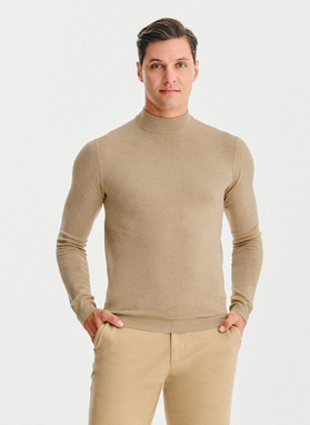 Półgolf męski w beżowym kolorze