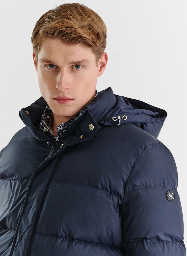 Granatowa długa pikowana kurtka