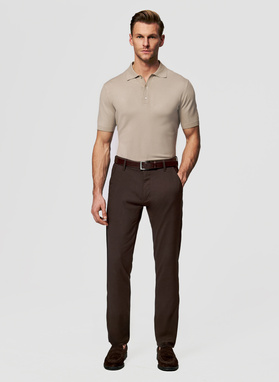 Beżowe polo swetrowe z wiskozą