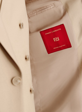 Beżowy wełniany garnitur męski