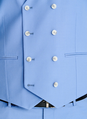 Niebieski wełniany garnitur męski