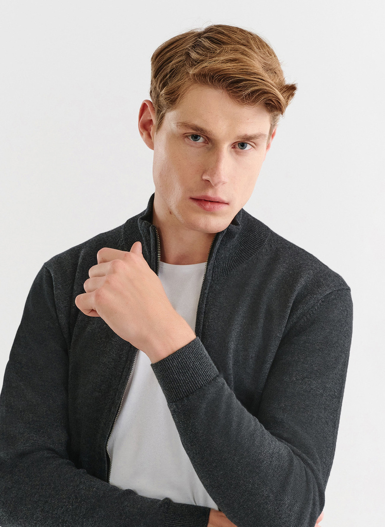 Szary rozpinany sweter męski ze stójką