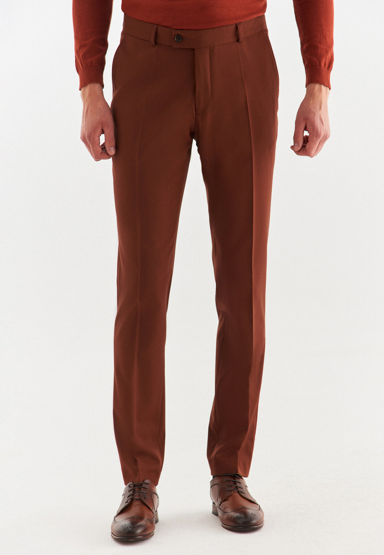 Rudy garnitur męski z wełny