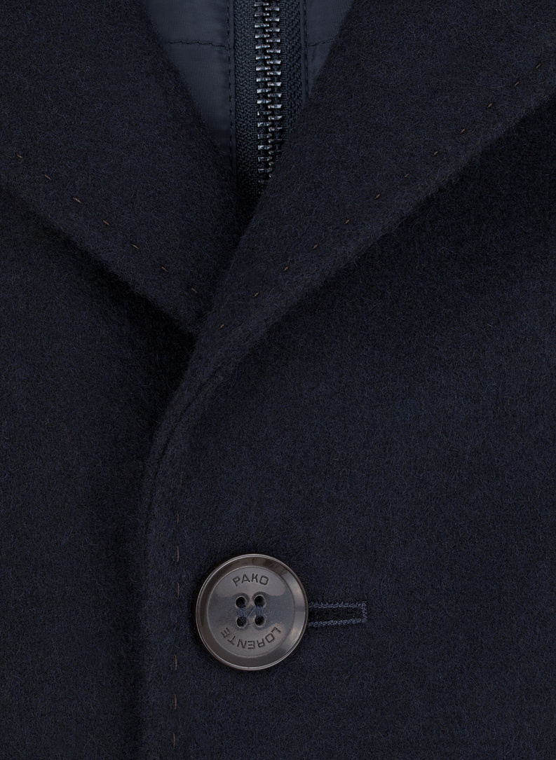 Wełniany płaszcz męski w kolorze granatowym