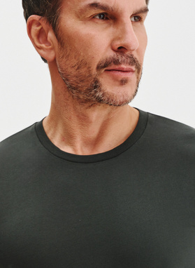 Bawełniany oliwkowy t-shirt