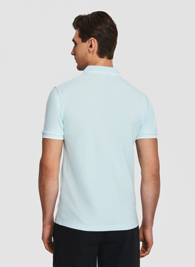 Błękitny t-shirt polo z bawełną