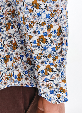 Biała koszula w kwiaty