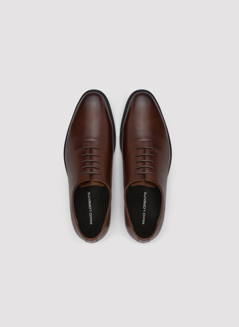 Ślubny wełniany garnitur męski