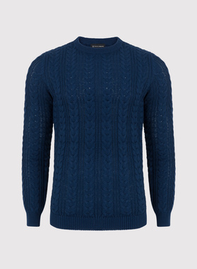 Granatowy sweter męski o warkoczowym splocie