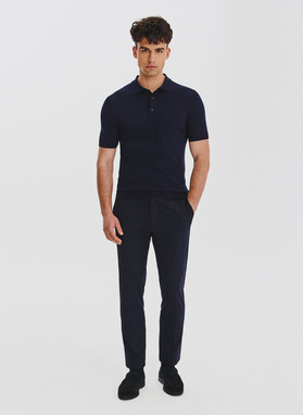 Granatowy swetrowy t-shirt polo