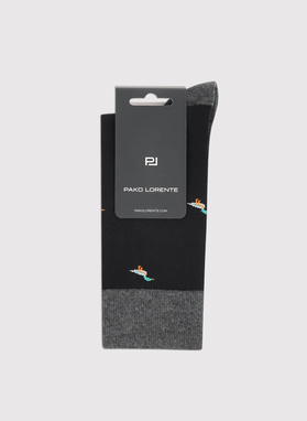 Czarne skarpety w kaczki