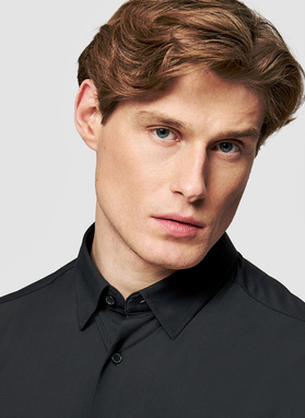 Czarna dzianinowa koszula męska