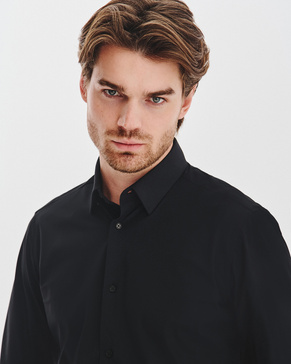 Czarna dzianinowa koszula męska