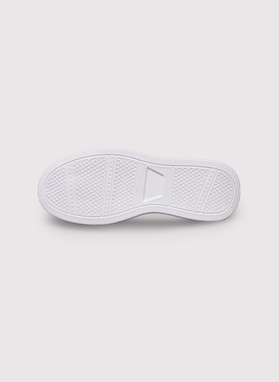 Białe sneakersy męskie z brązowym zapiętkiem