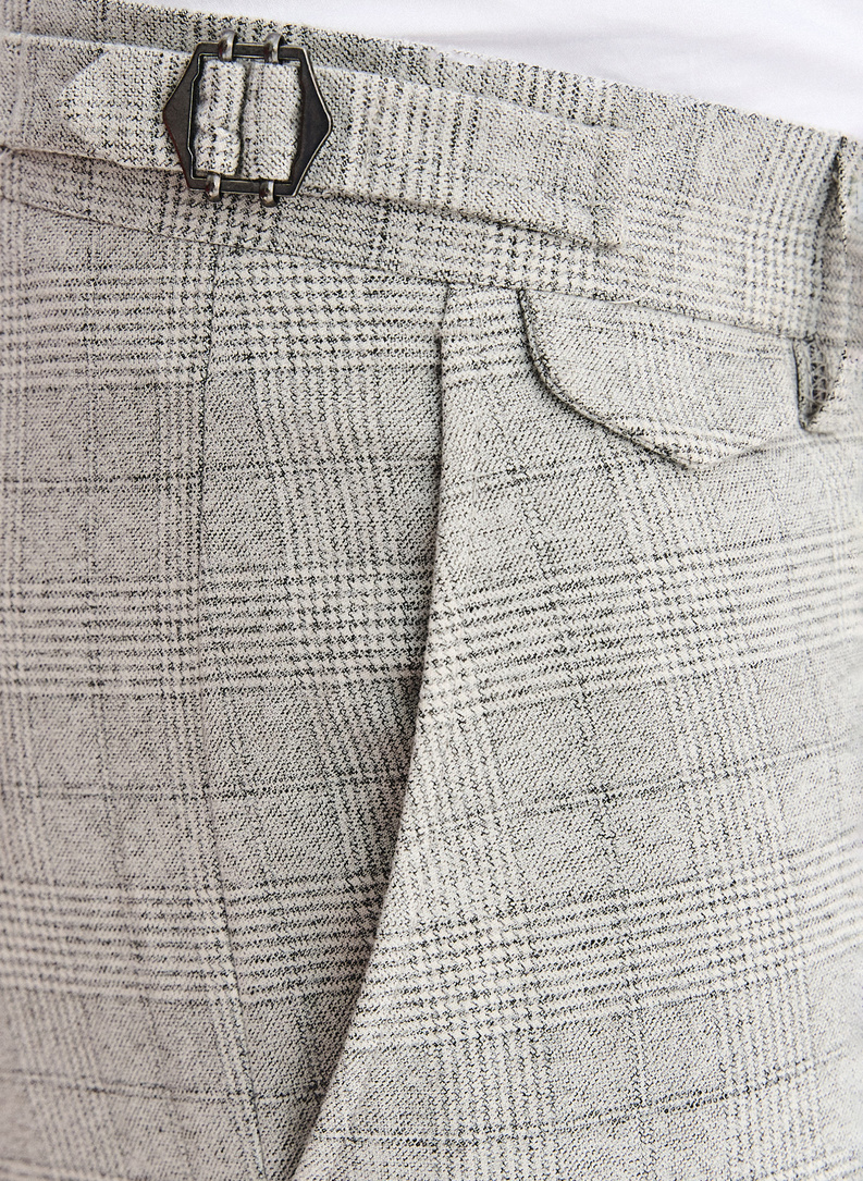 Szare spodnie garniturowe w kartkę