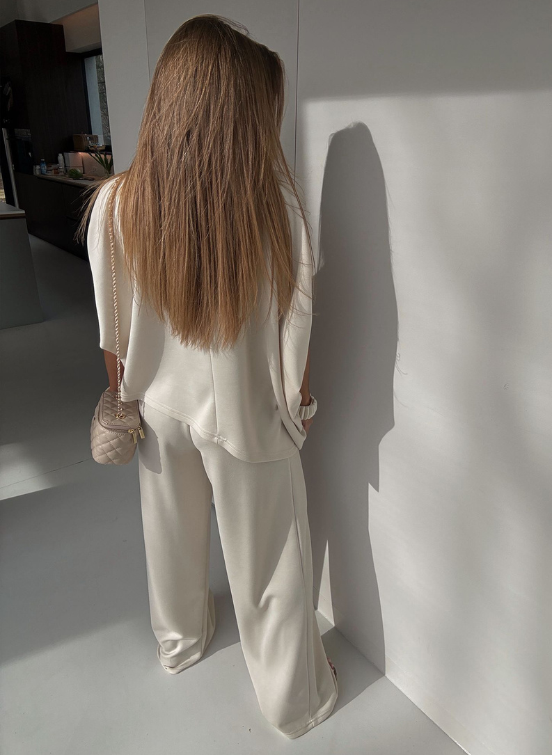 Komplet damski GEO jasnobeżowy