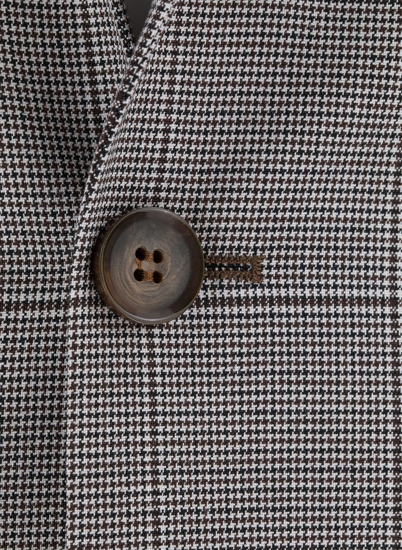 Garnitur męski w kratę w brązowych tonach