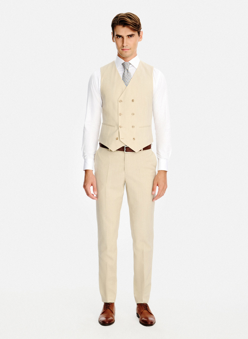 Beżowy wełniany garnitur męski