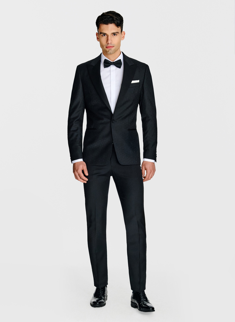 Czarna żakardowa marynarka smokingowa