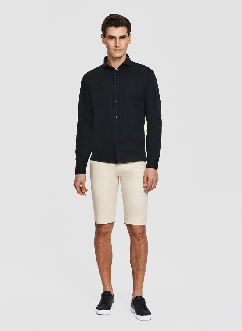 Czarna dzianinowa koszula męska