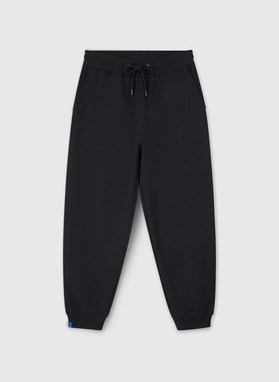 Czarny dres męski z bluzą z kapturem