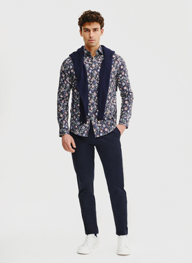 Granatowa koszula męska w kwiaty