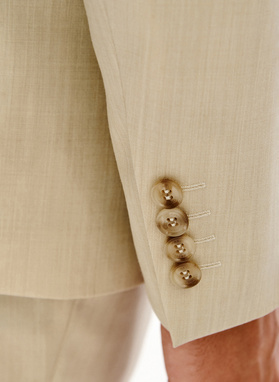 Ślubny beżowy garnitur z wełny