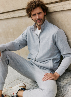 Szare spodnie dresowe