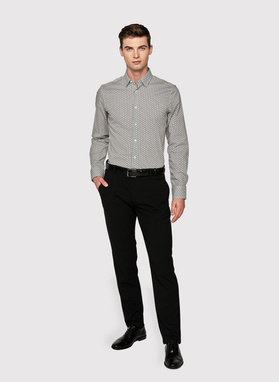 Biała koszula męska w granatowy wzór 