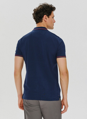 Gładki t-shirt polo w kolorze granatowym