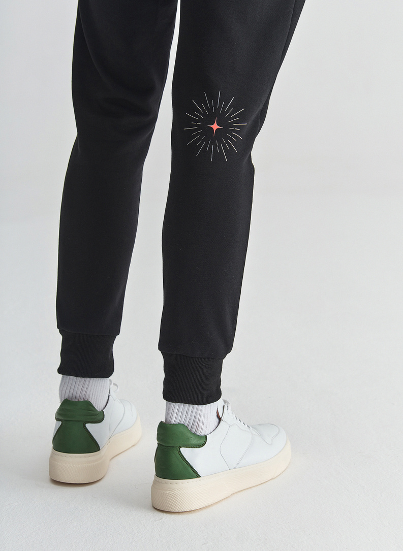 Czarne spodnie dresowe M22SF-WD-002-C-0