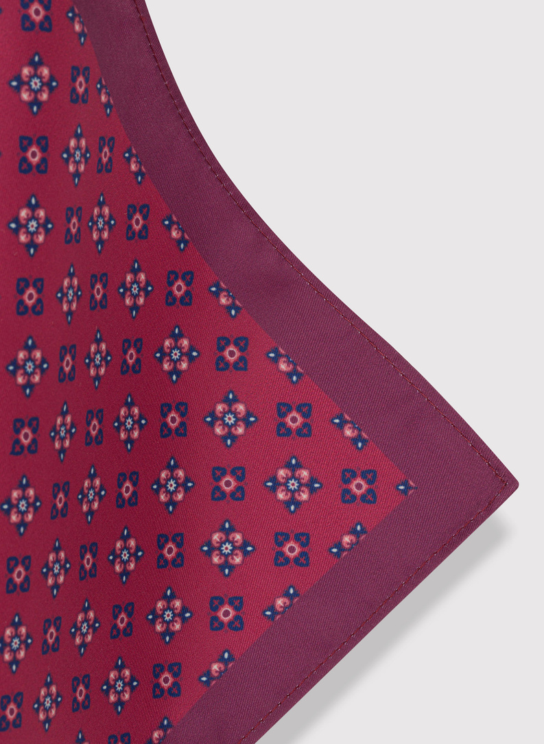 Bordowa poszetka w kwiatki