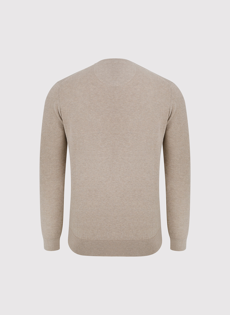 Beżowy sweter v-neck