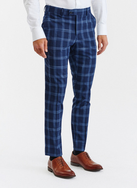 Granatowy garnitur męski w niebieską kratę