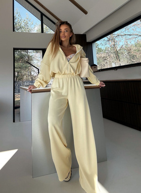 Żółty dwuczęściowy komplet dresowy