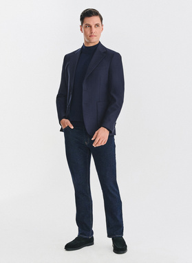 Granatowa marynarka jednorzędowa