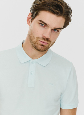 Gładki t-shirt polo w niebieskim kolorze