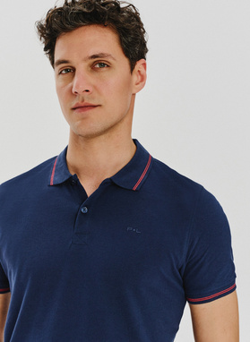 Gładki t-shirt polo w kolorze granatowym