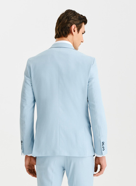 Ślubny błękitny garnitur męski