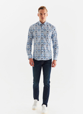 Biała koszula męska w niebieski roślinny wzór