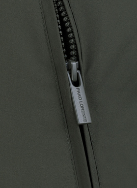 Zielona kurtka męska wypełniona naturalnym puchem